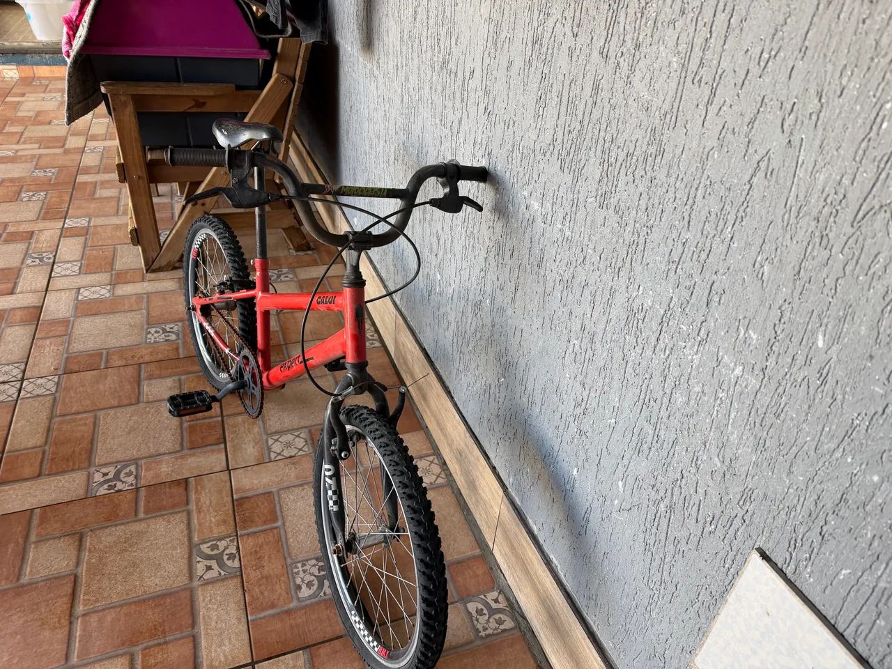 Bicicleta aro 20 calou  - Foto 4