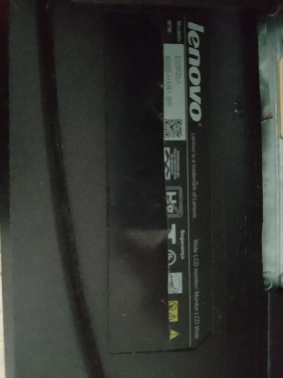 Monitor Lenovo LCD de 19.5 polegadas   - Foto 3