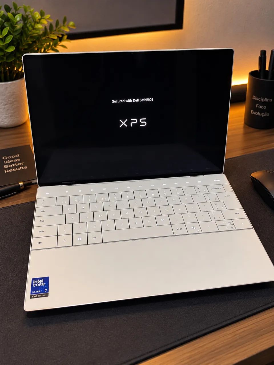 XPS13 Ultra 7 258v 32gb/2TBグラファイトグレー Notebook Dell Xps 13 ultra 7 258v - Notebooks - Centro, São Paulo
