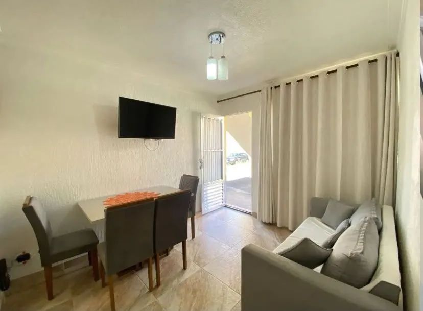 Casa com 2 quartos e um banheiro - Foto 2