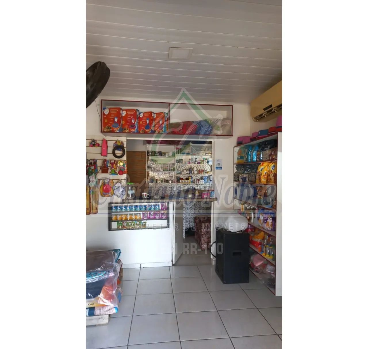 Vende Excelente Casa com Ponto Comercial em Funcionamento - Foto 3