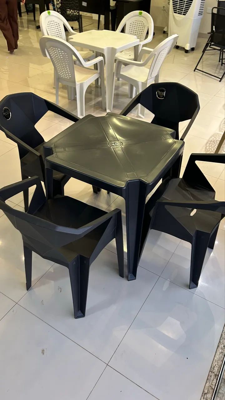 Cadeiras mesas diversos modelo novidade  - Foto 3