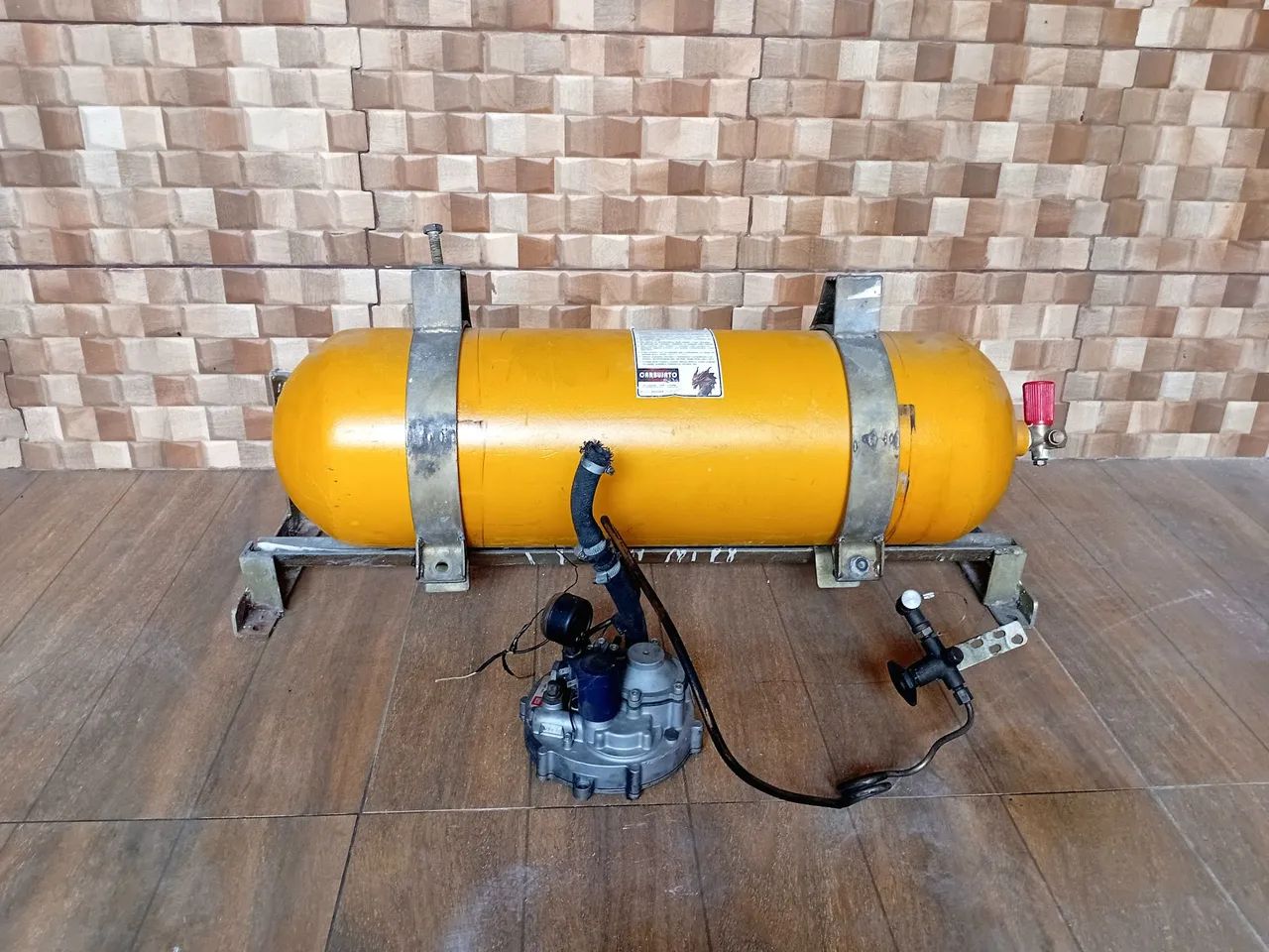 Kit gnv usado  $150,00 tel. *