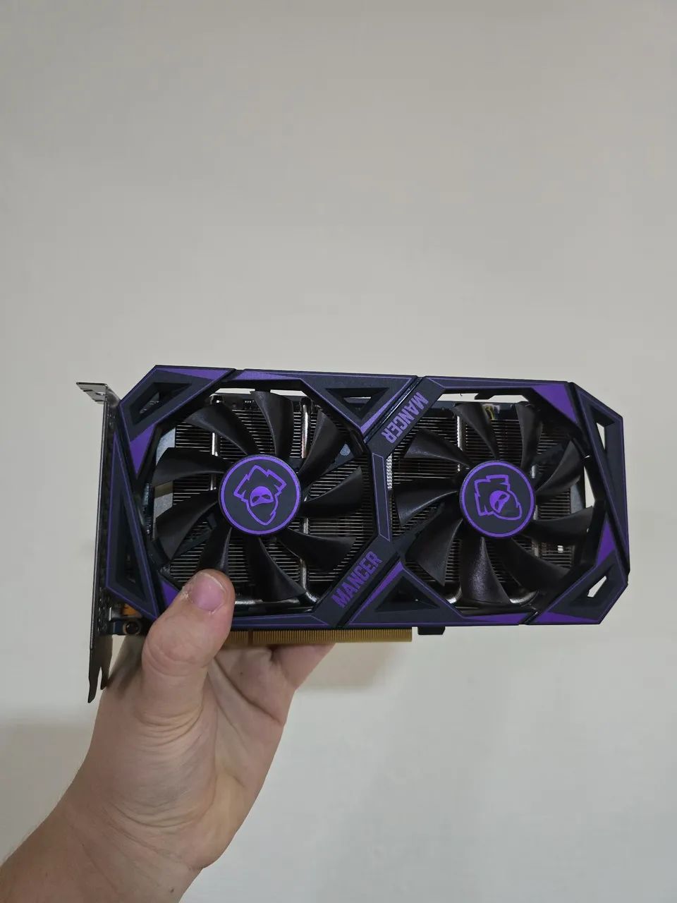 Placa de vídeo RTX 2060 HEIMDALL