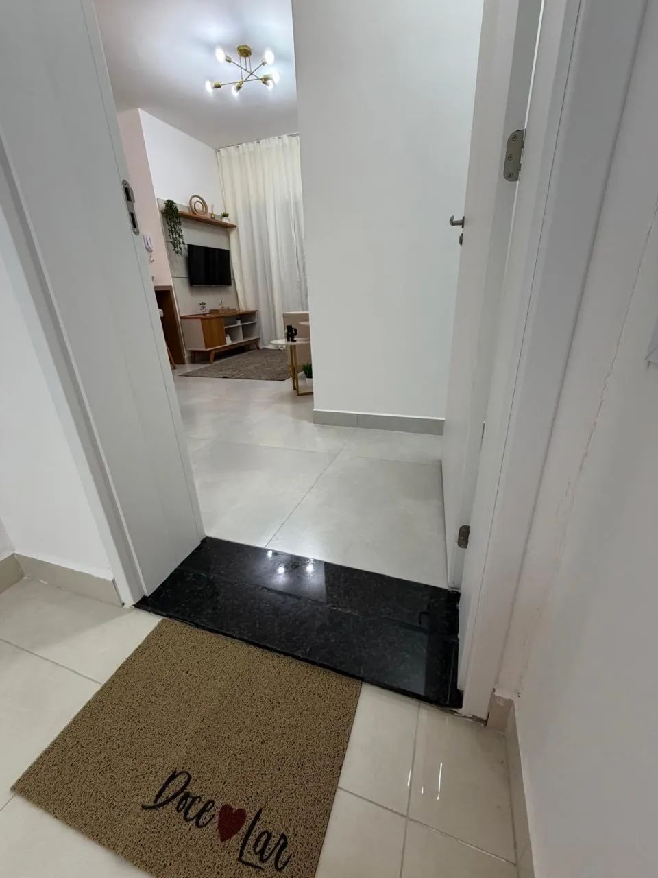 Quarto em lindo apartamento próximo a Unimax  - Foto 4