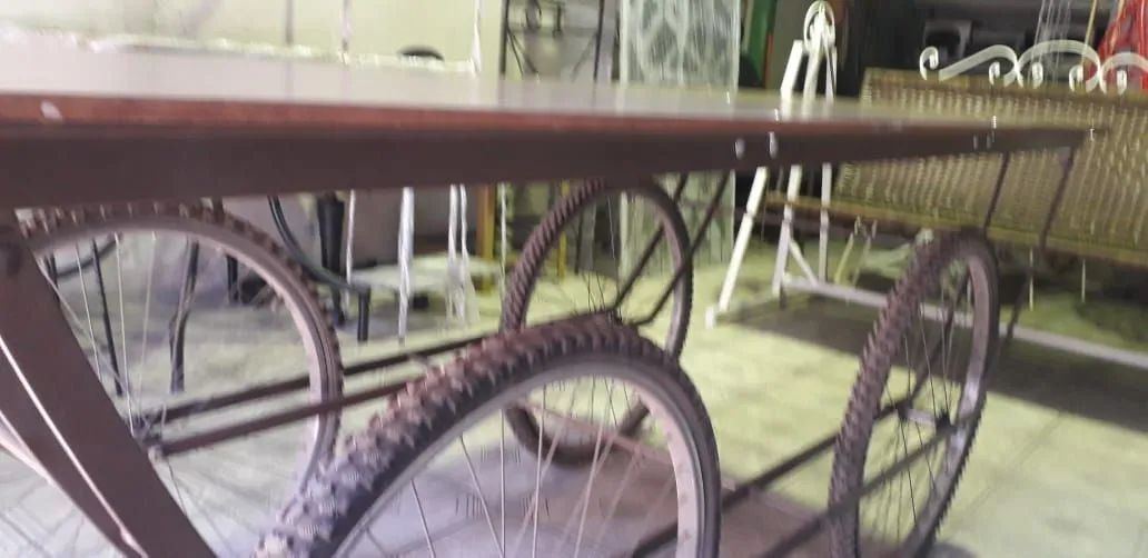 Mesa carroça roda de bicicleta - Foto 3