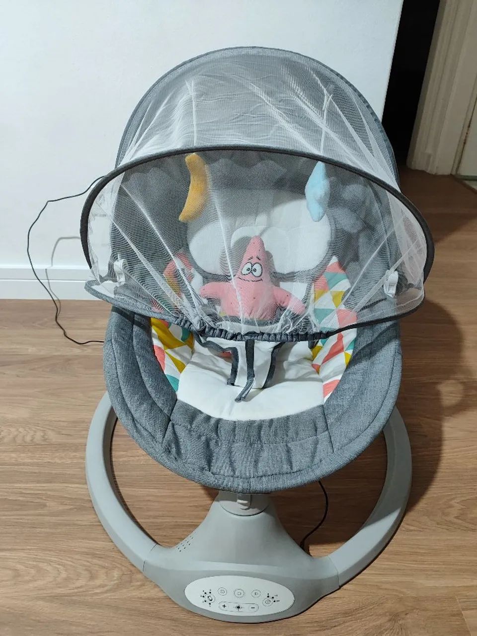 Cadeirinha de balanço elétrica de bebê  - Foto 2