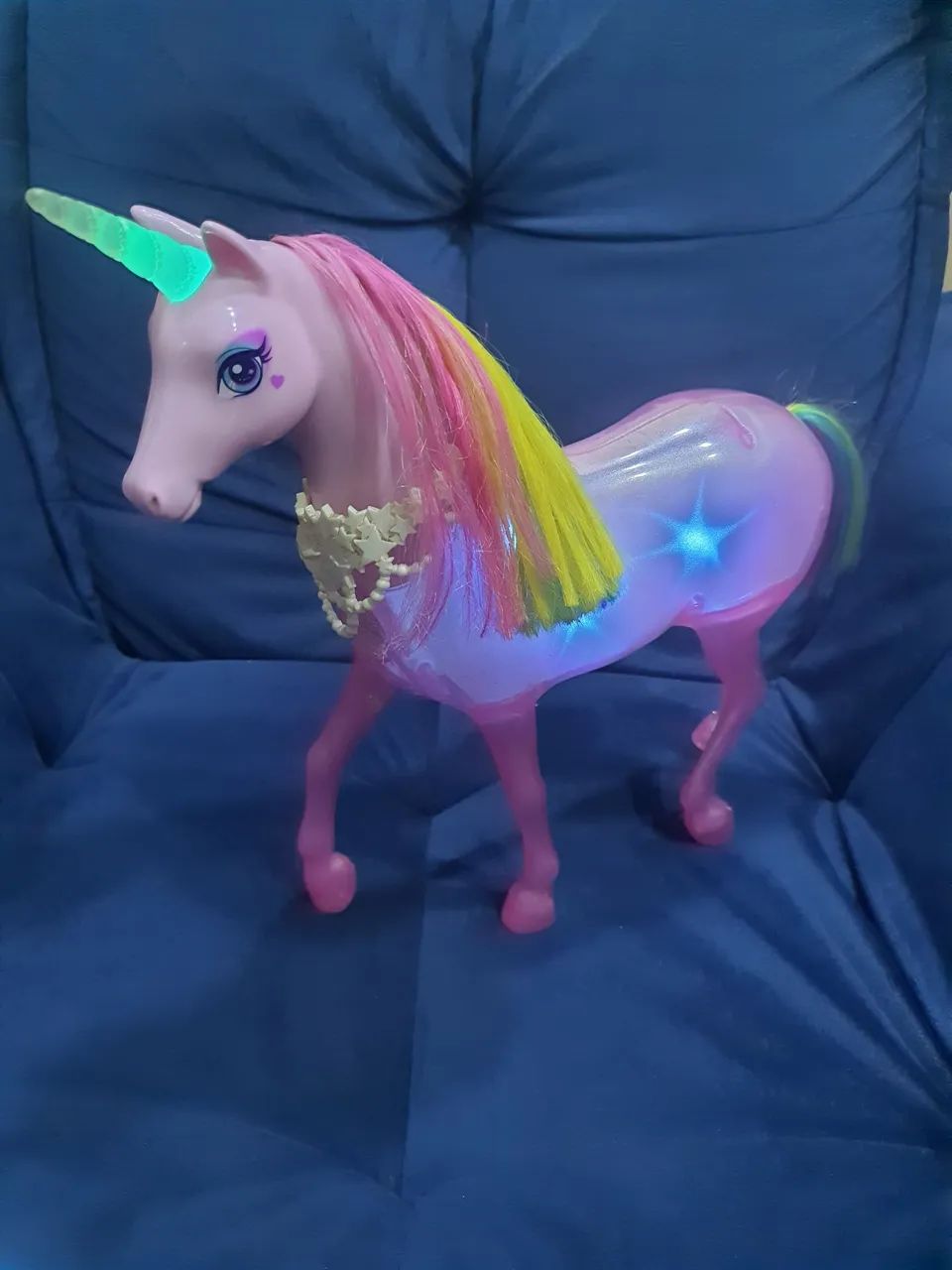 Barbie Unicórnio com som e luzes - Foto 4