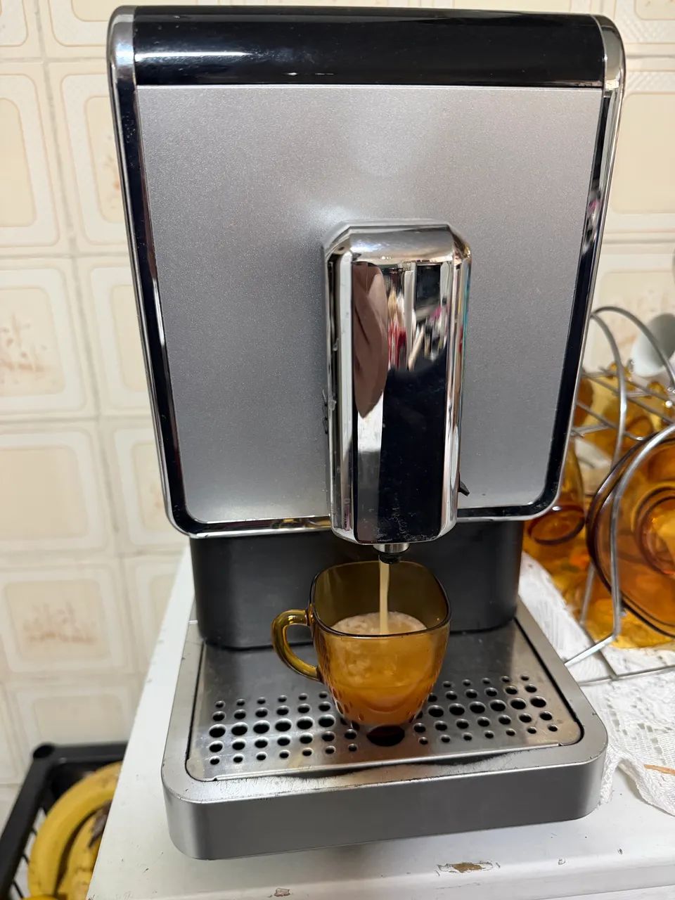 Cafeteira Expresso Automática Oster Moedor Integrado - Foto 2