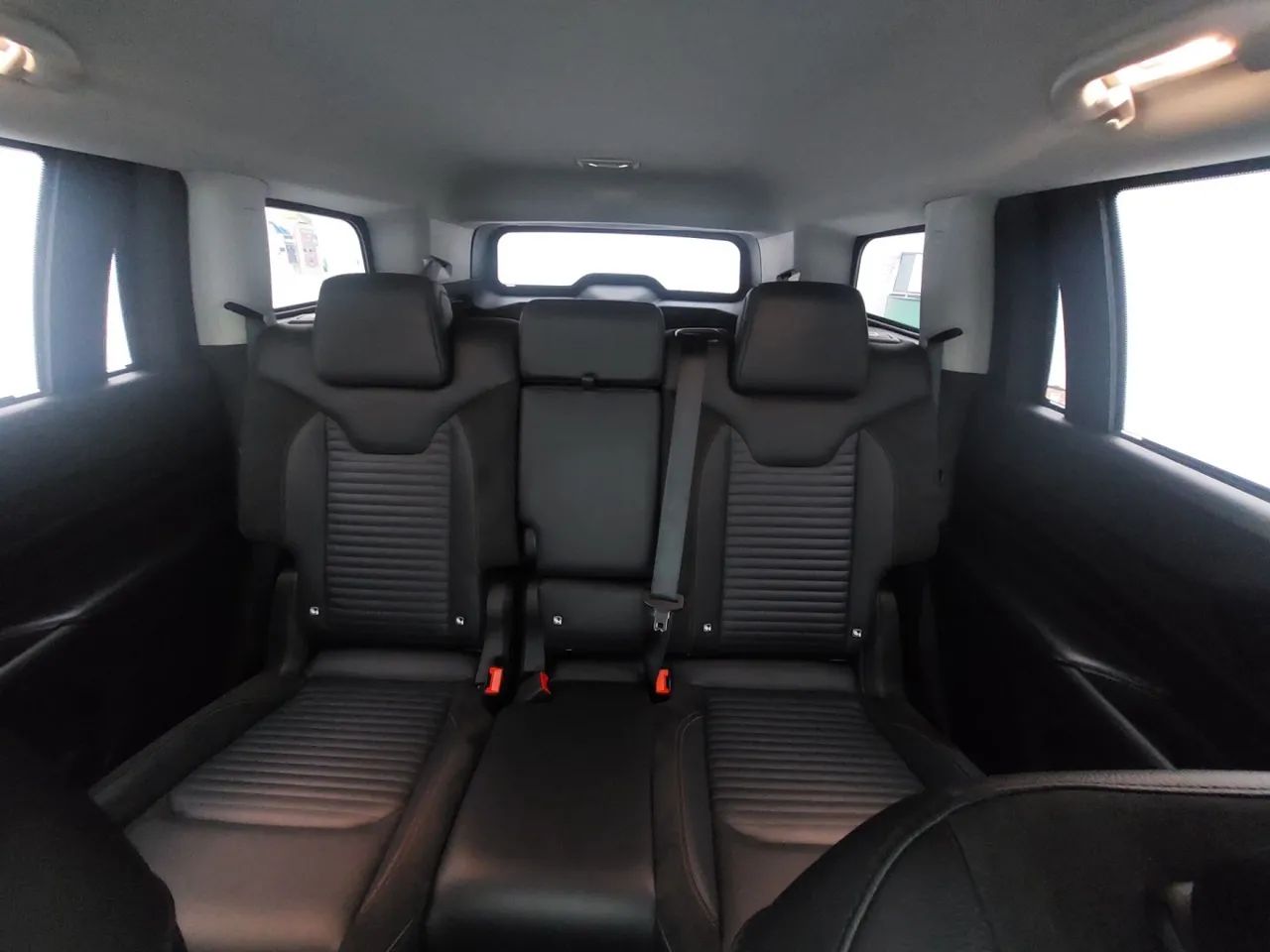 Jeep Commander Limited T270 1.3 TB Flex Aut., foto 18 de 18