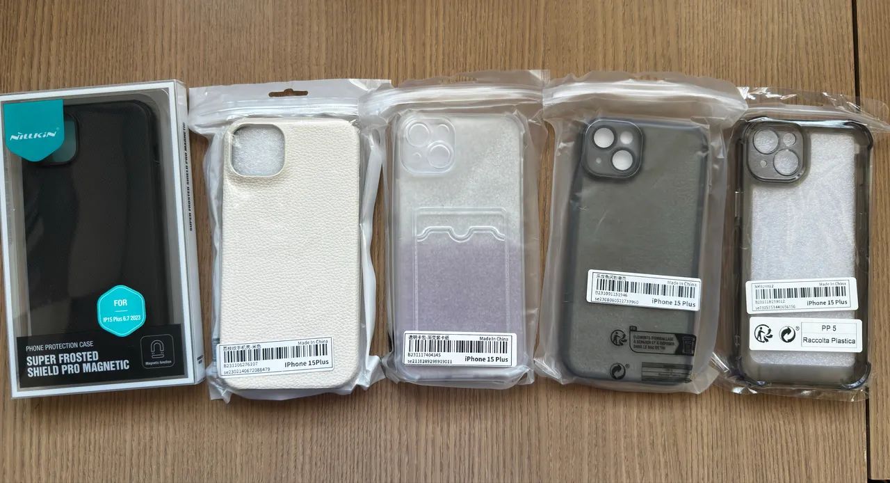 Cases iPhone 15 plus (kit com 5 cases)  - Foto 5