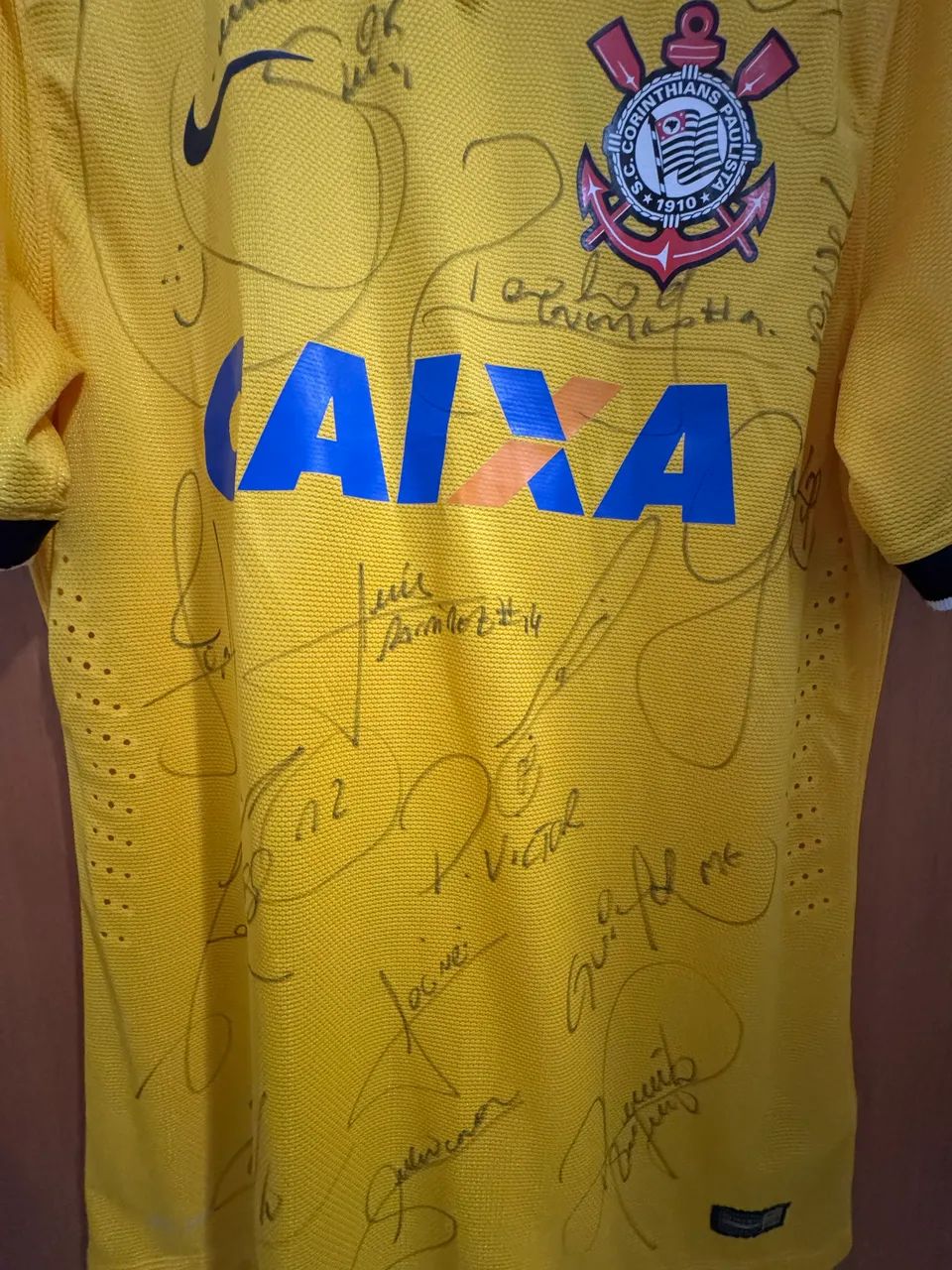 Camisa Corinthians autografada modelo jogador 2014 - Foto 2