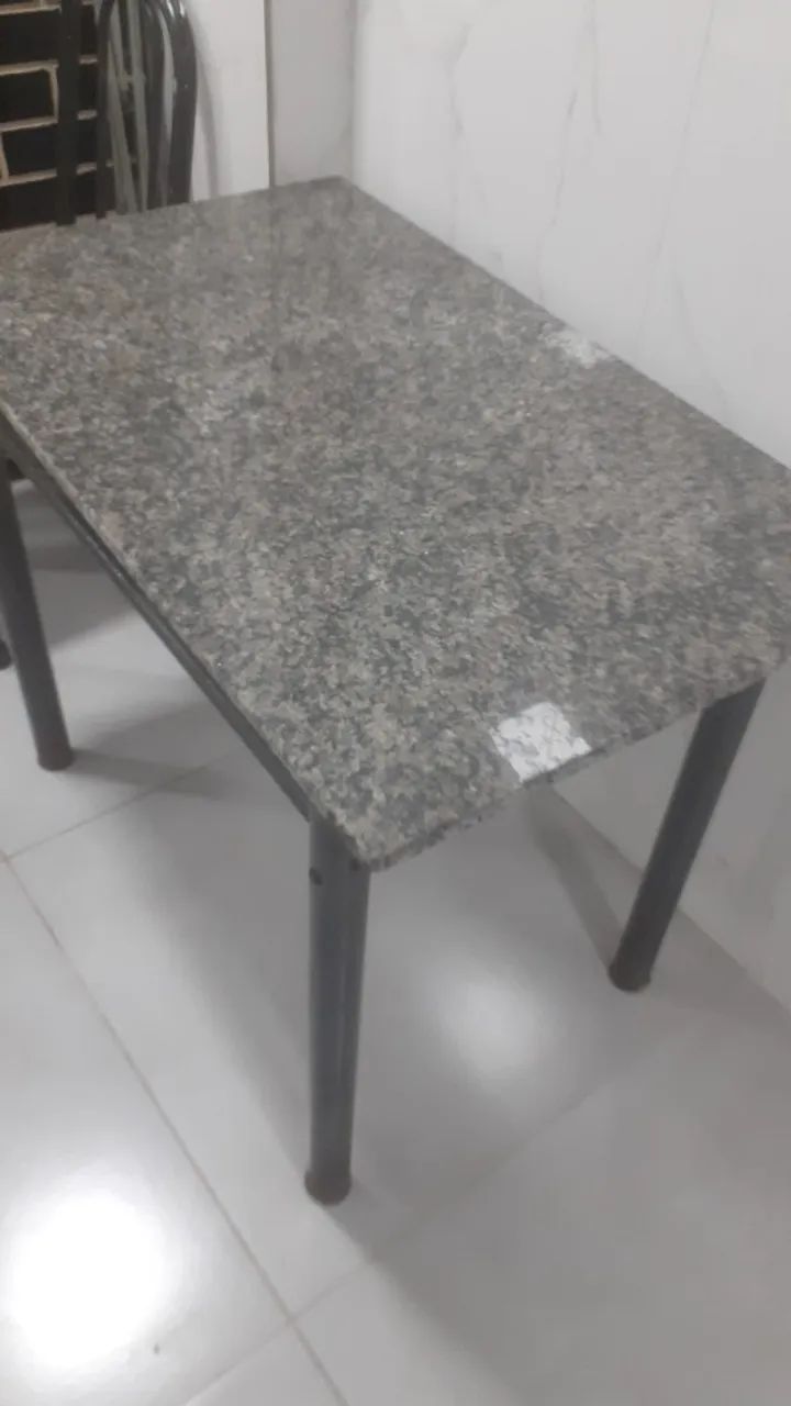 2 de Mesa mármore 300$ cada 