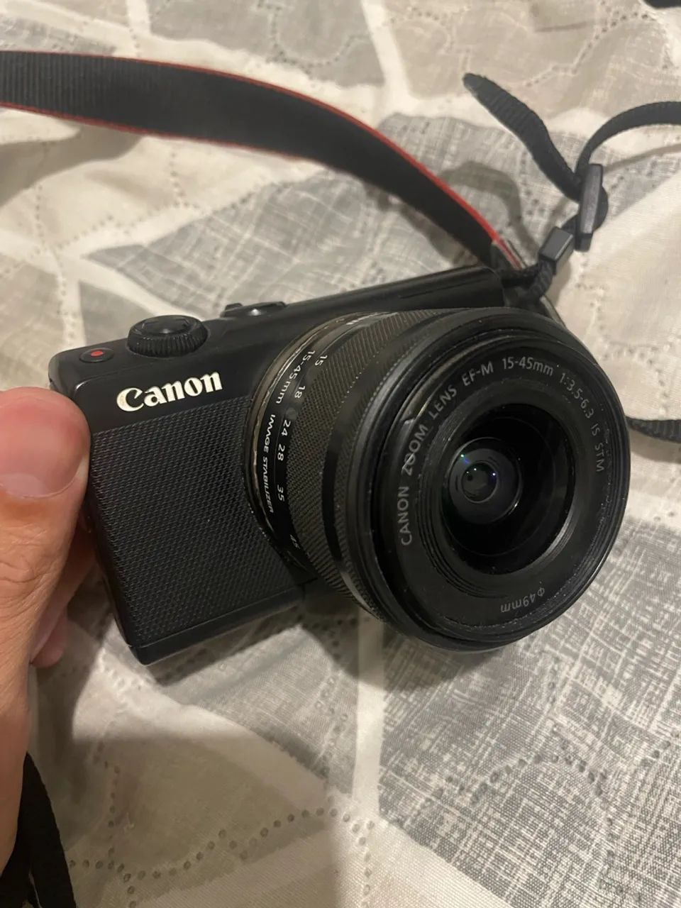 Câmera Cânon M100 Mirrorless 