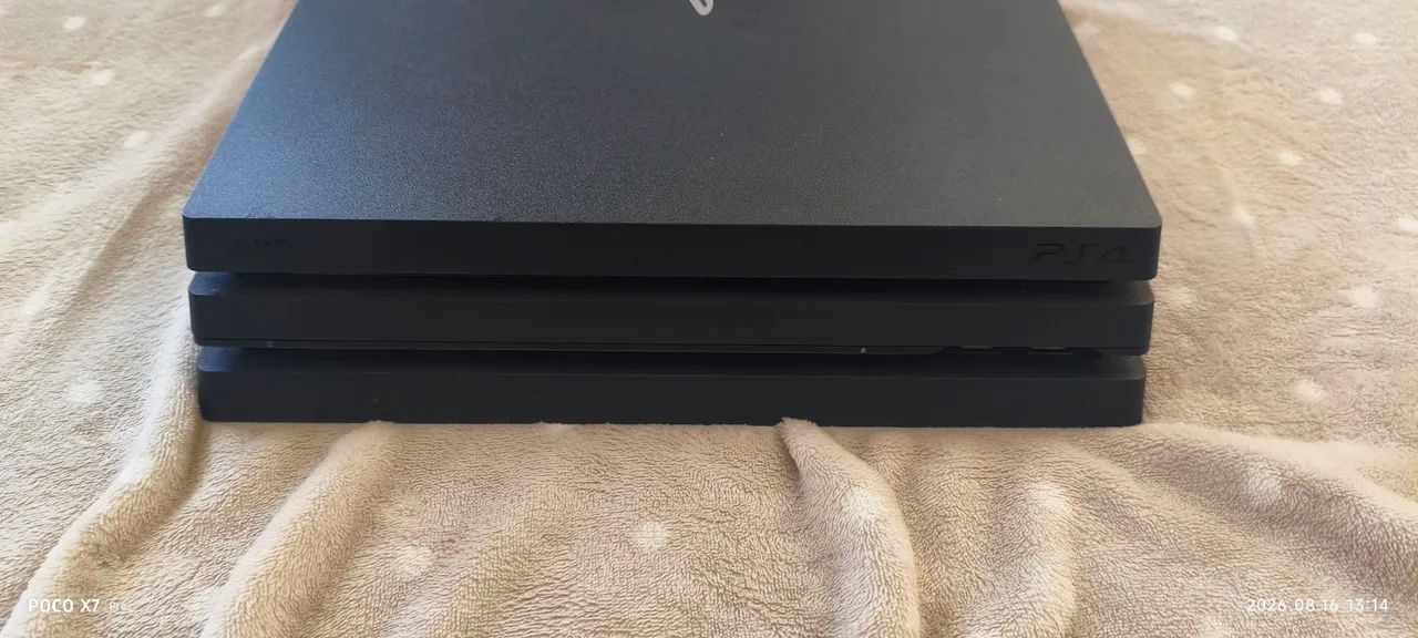 PS4 Pro 1TB - Foto 2