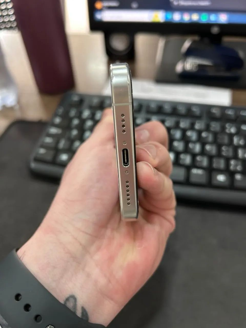 Iphone 16 Pro Max - Foto 3