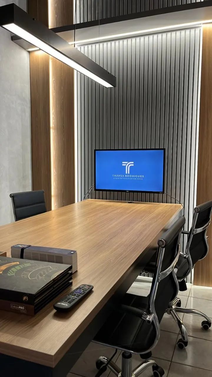 Mesa Retangular Moderna em Excelente Estado - Foto 3