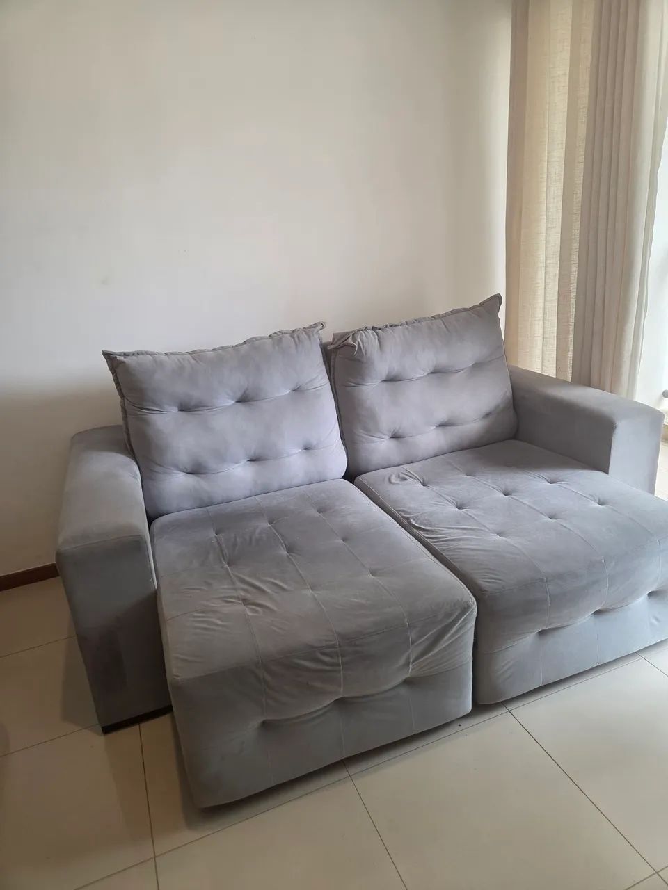 Sofá cinza 2,05?m em ótimo estado - Foto 4