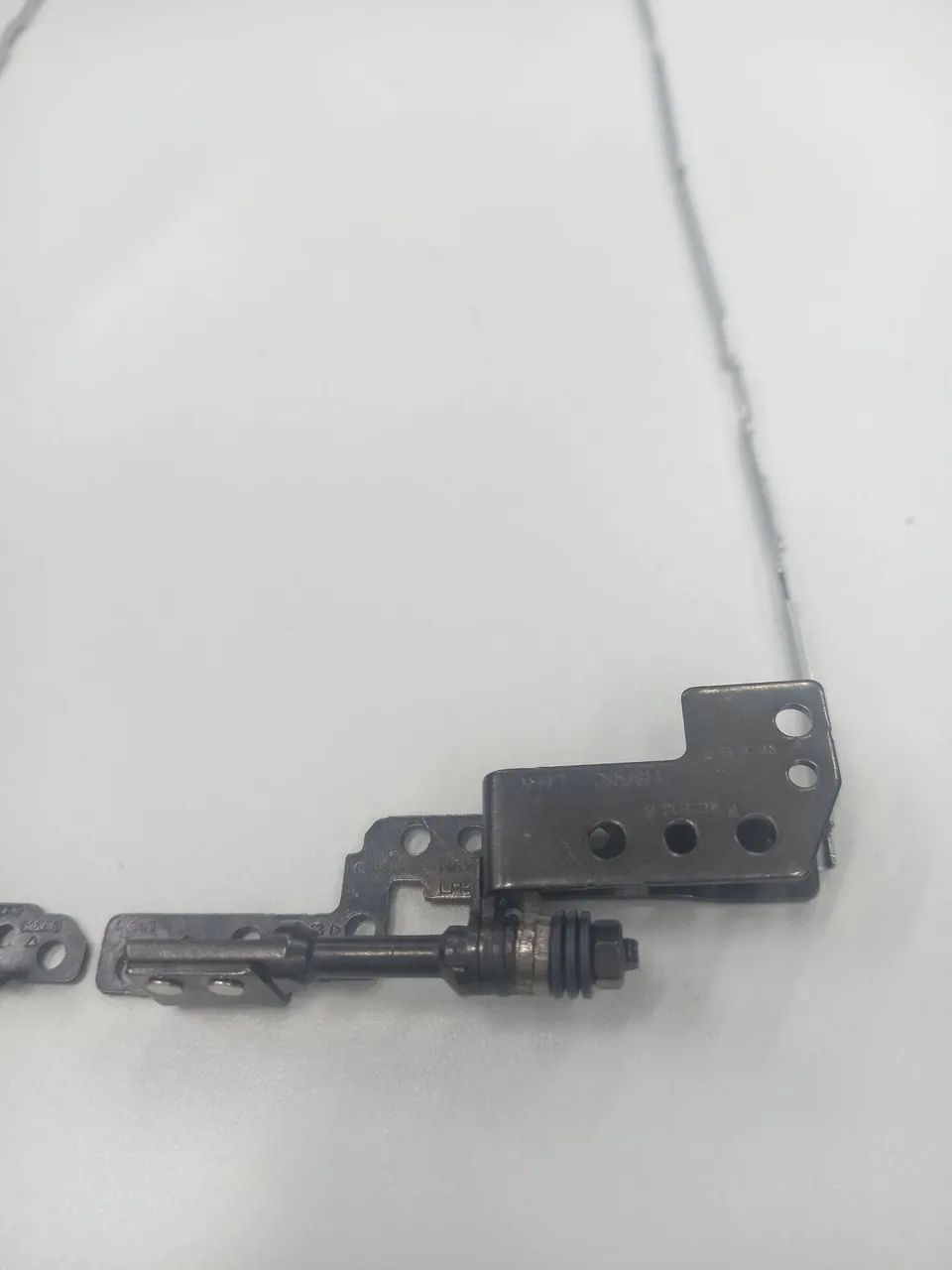 Dobradiças Lenovo ideapad 3 - Foto 5