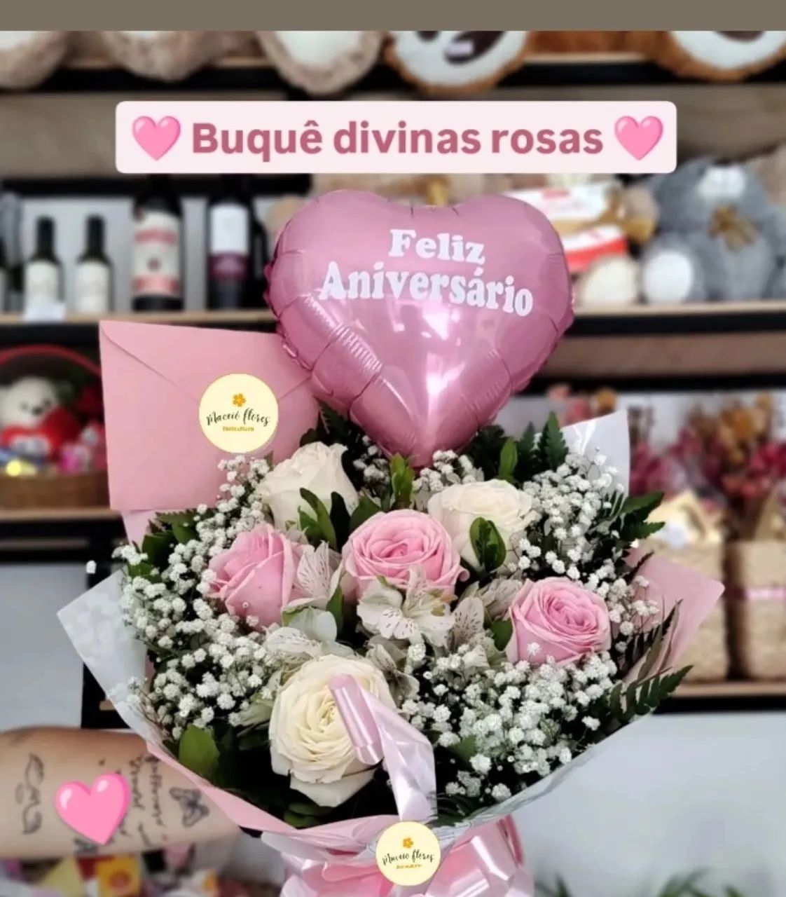 BUQUÊ DE ROSAS NATURAIS 