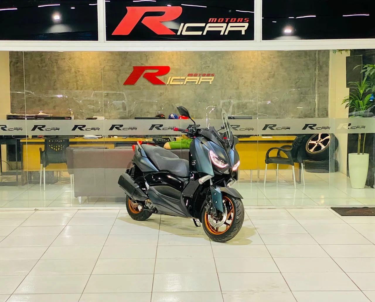 Yamaha XMax 250 cc 