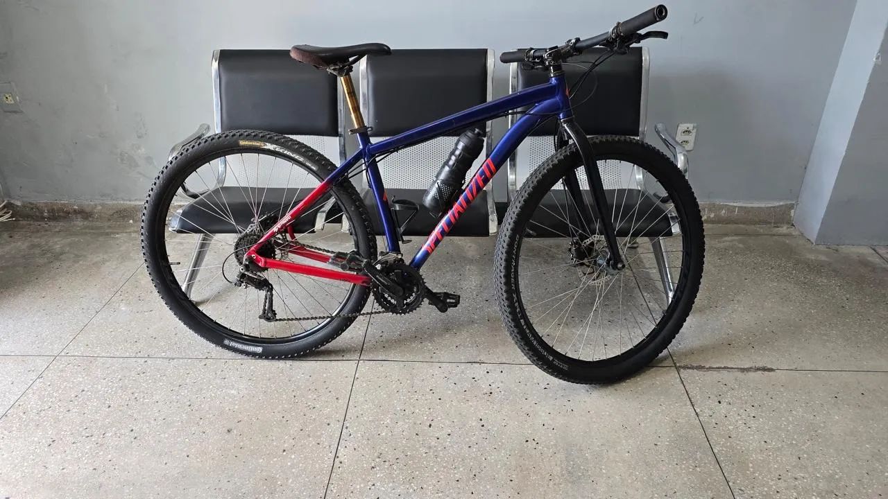 Bicicleta specialized hardrock - Foto 2