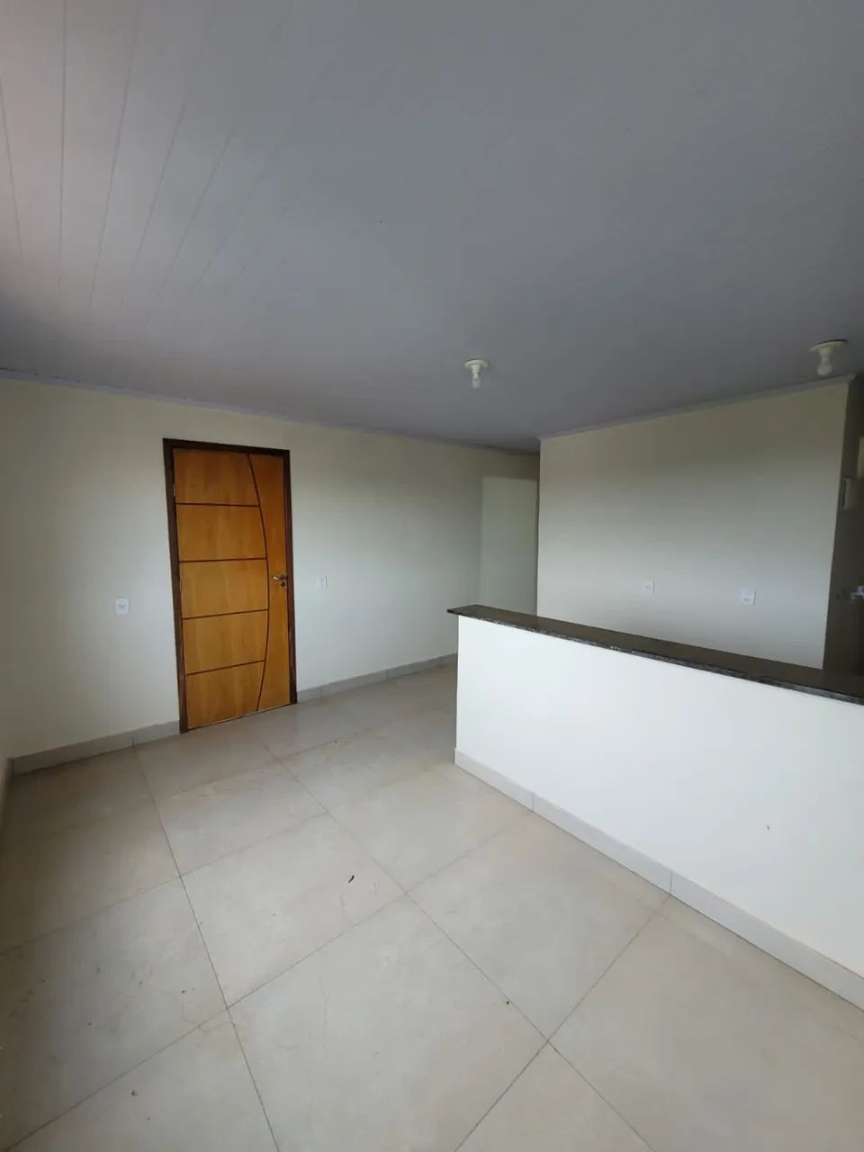 Alugo apartamento 2 quartos 