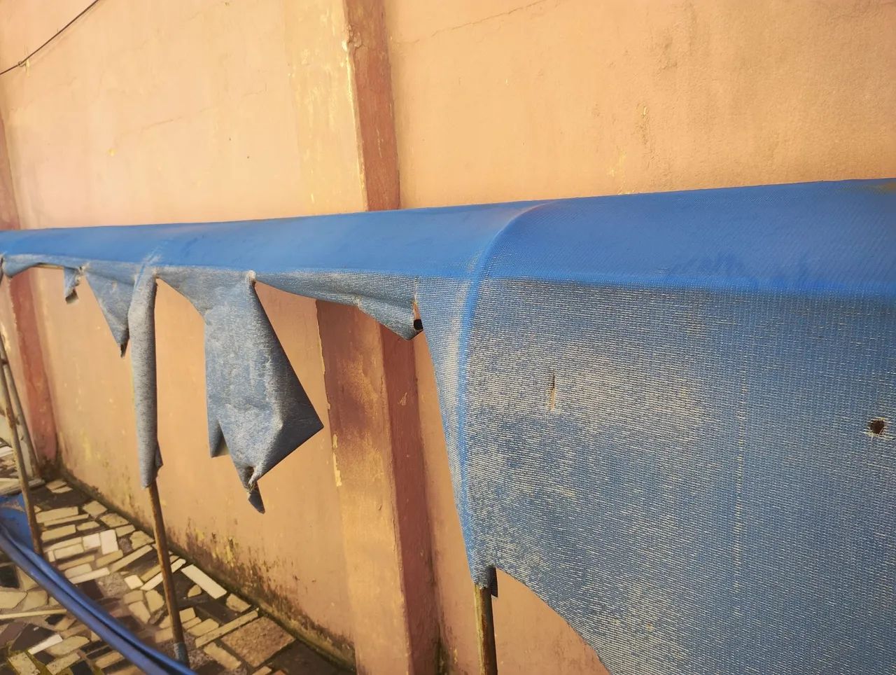 Toldo de ferro usado para vender  - Foto 3
