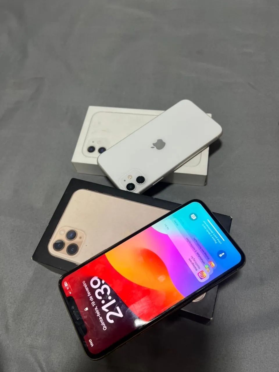 iPhone 11 Pro Max e iPhone 11 - Foto 4