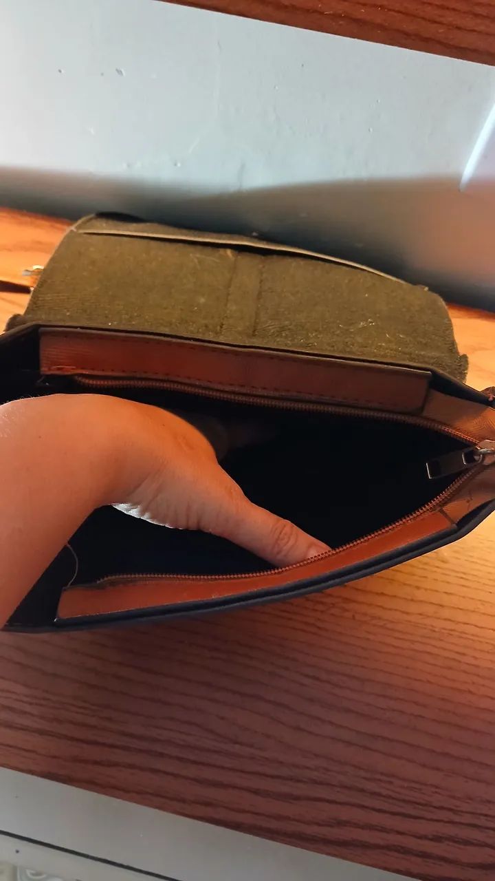 Bolsas feminina em bom estado de conservação  - Foto 5