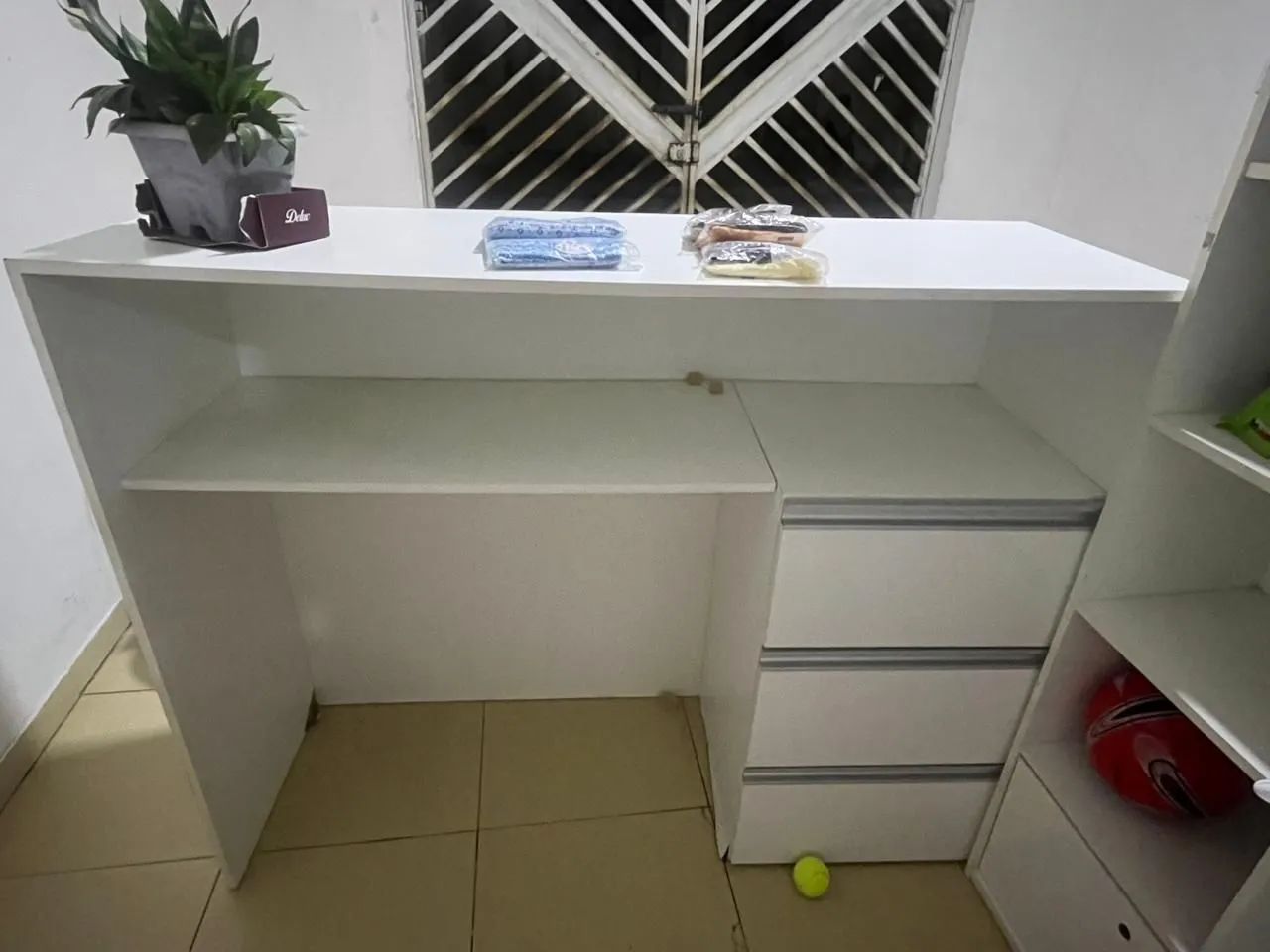 Balcão semi novo 