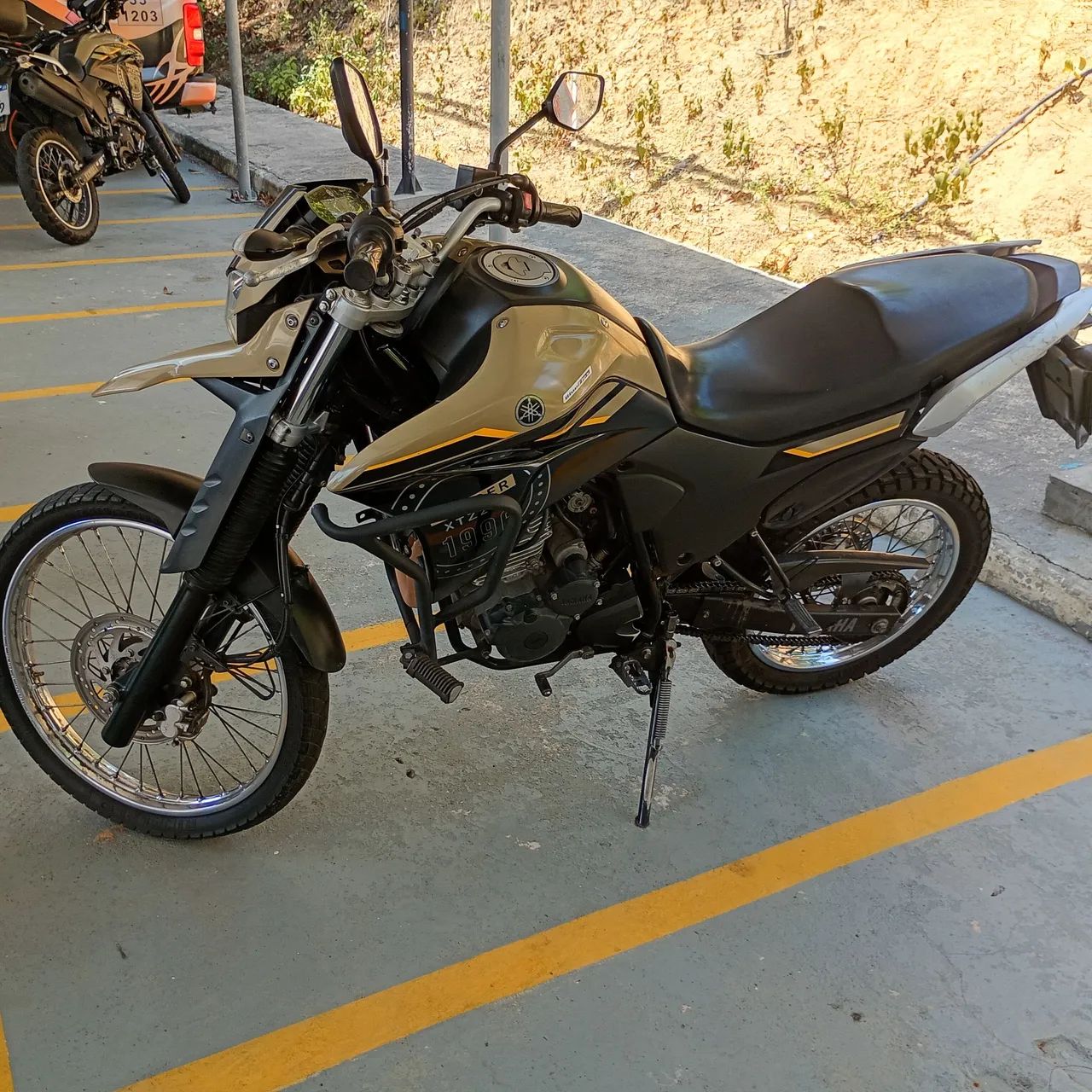 Lander 250 bem conservada  - Foto 3