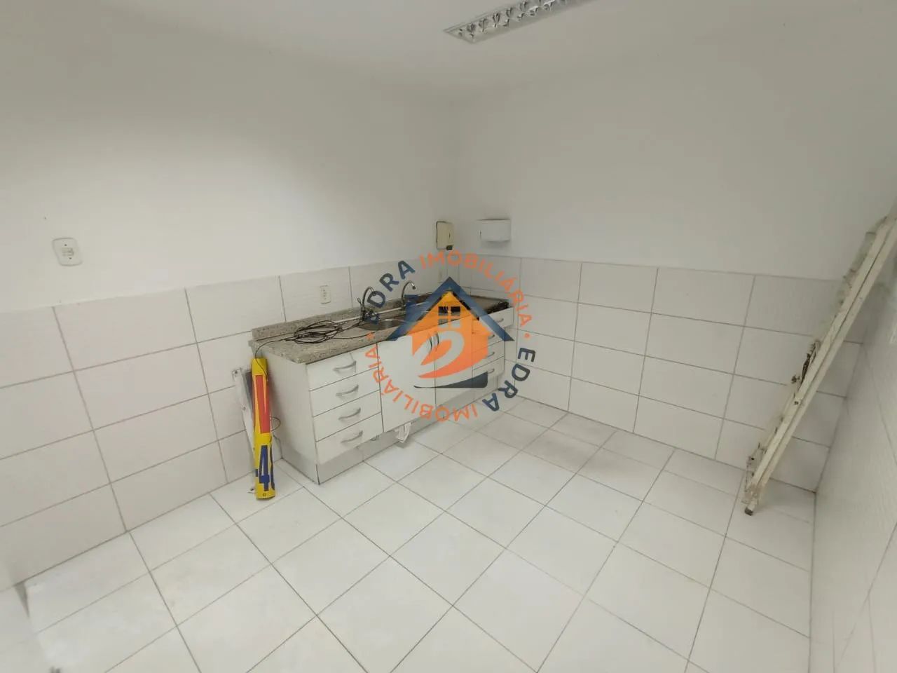 Casa comercial para aluguel em Bonsucesso - Foto 5