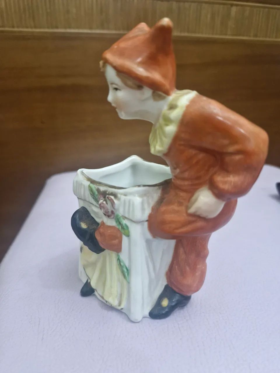Decoração vintage - linda peça porcelana antiguidade - importada 