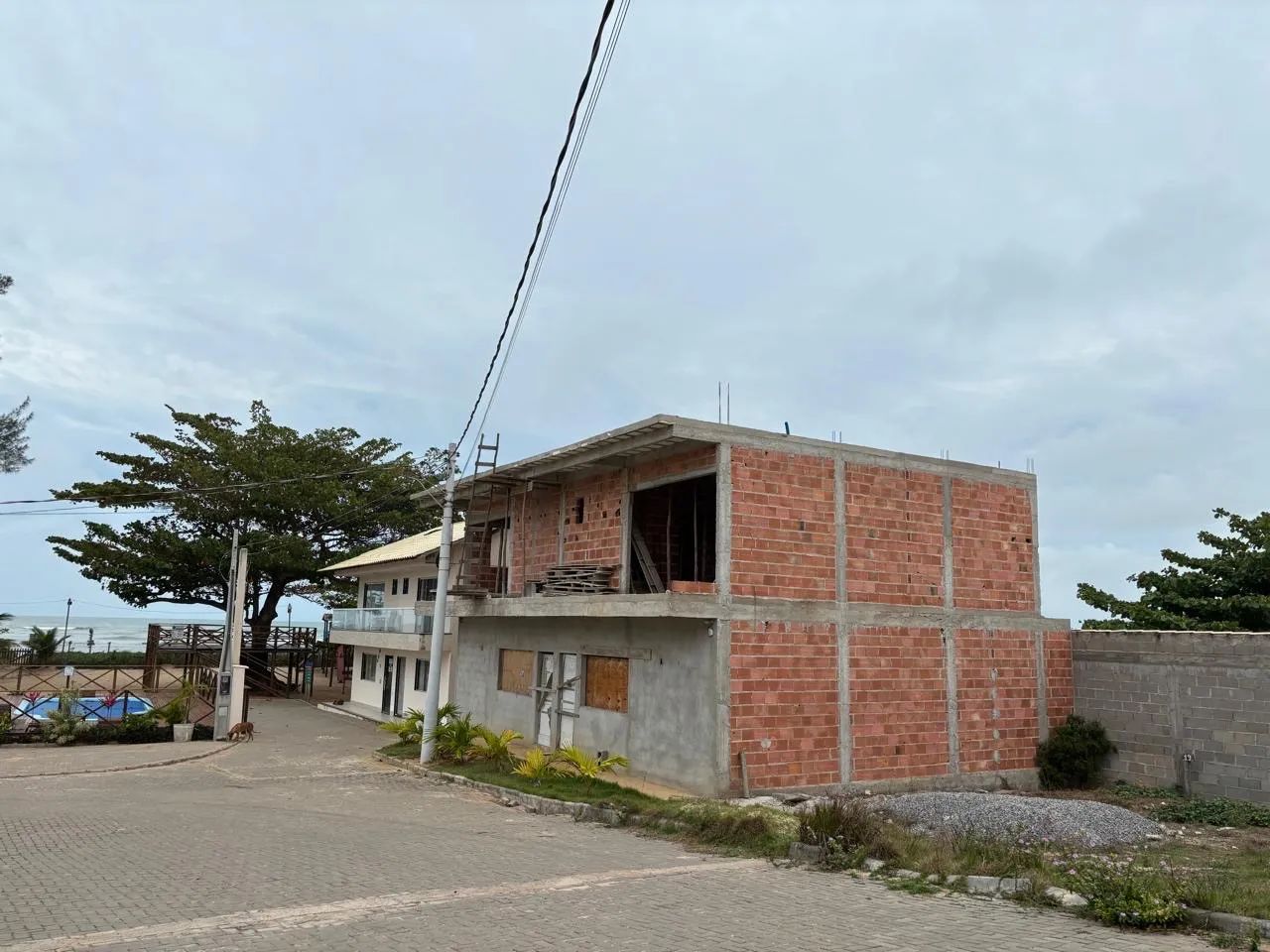Vendo casa em construção em condomínio  - Foto 2