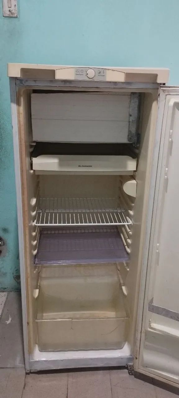 Geladeira Continental 270L OPORTUNIDADE