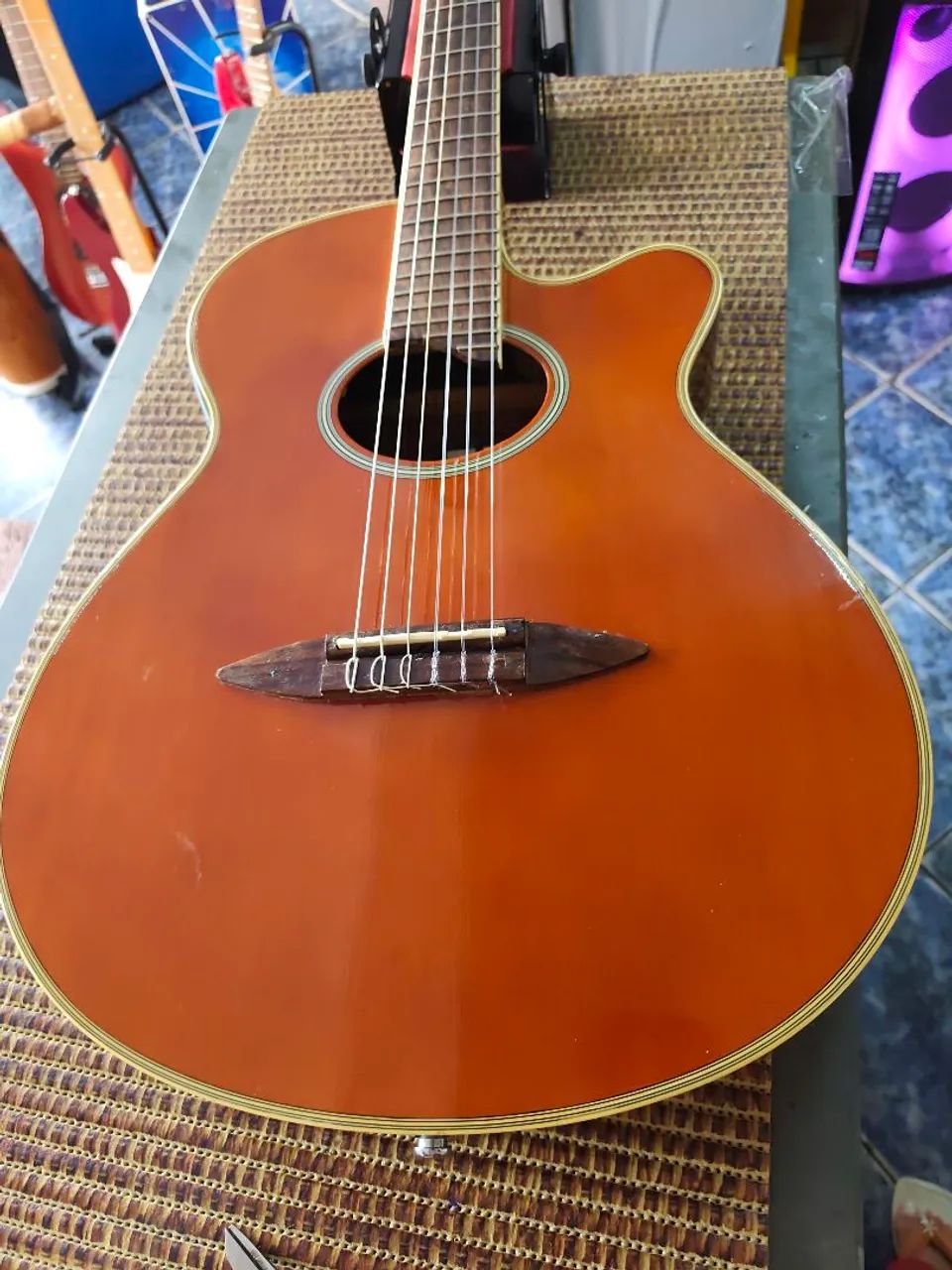 Violão nylon elétrico 
