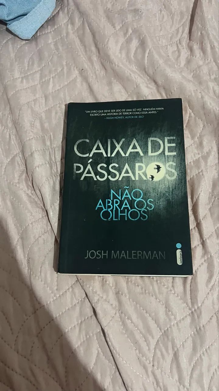 Livro caixa de pássaros