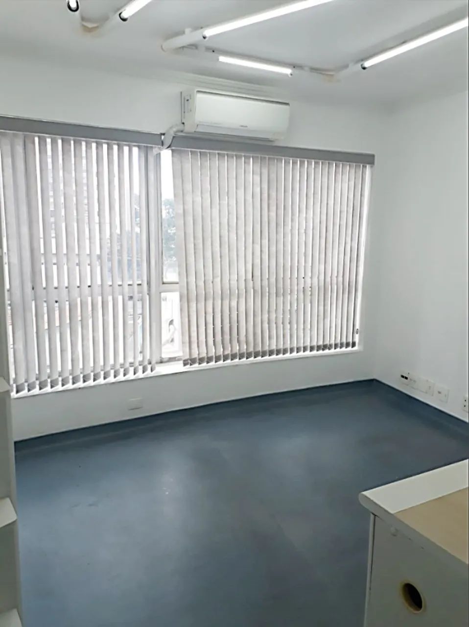 Vendo Urgente Sala comercial 38m2 Edf. 24hs