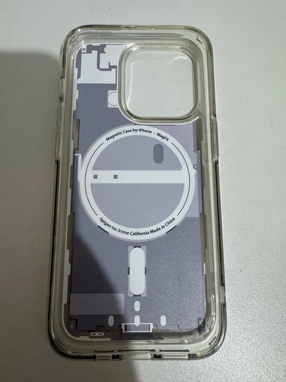 Capa Spigen Zero One White iPhone 15 Pro - Foto 2