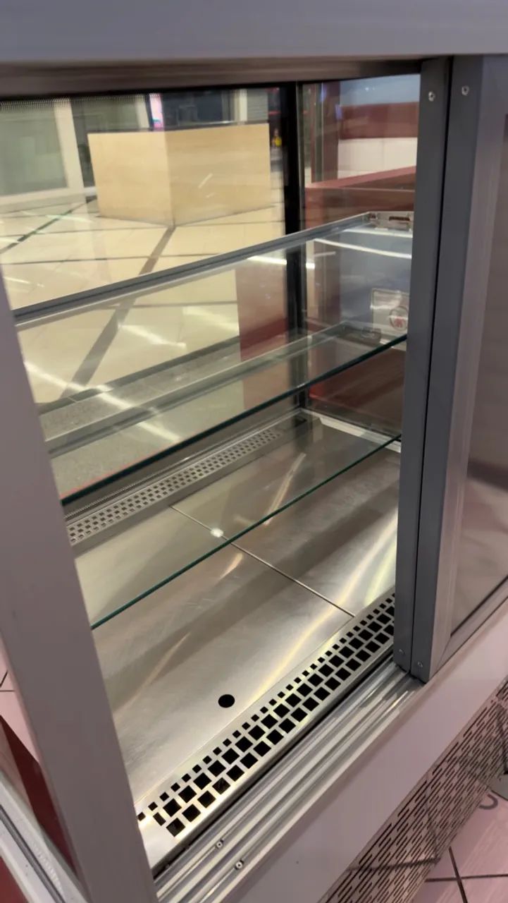 Vitrine Quadrada Refrigerada ELVI 220v - Foto 5
