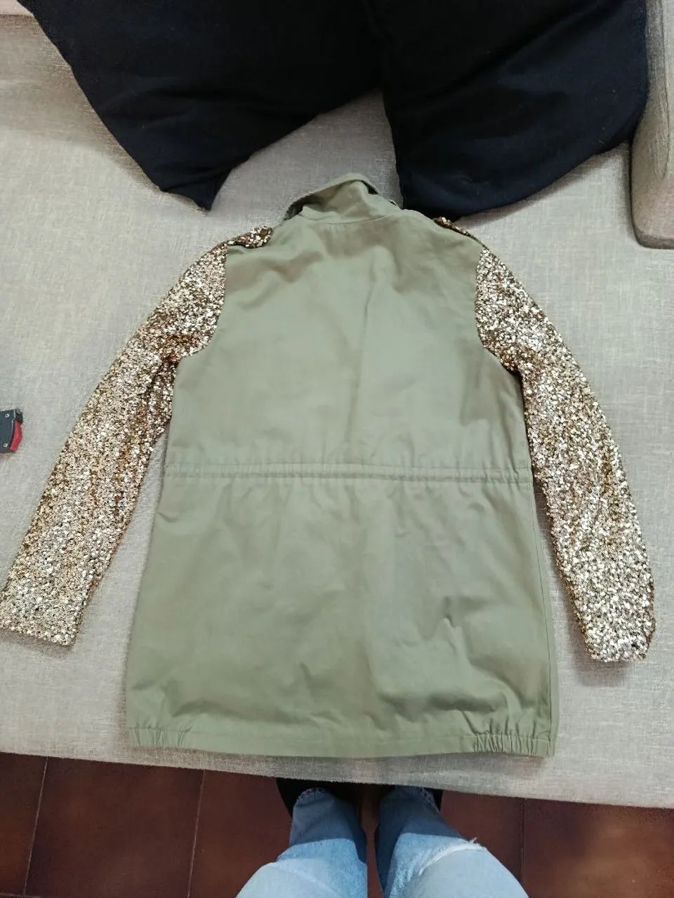 Parka verde mangas em paetê  - Foto 2