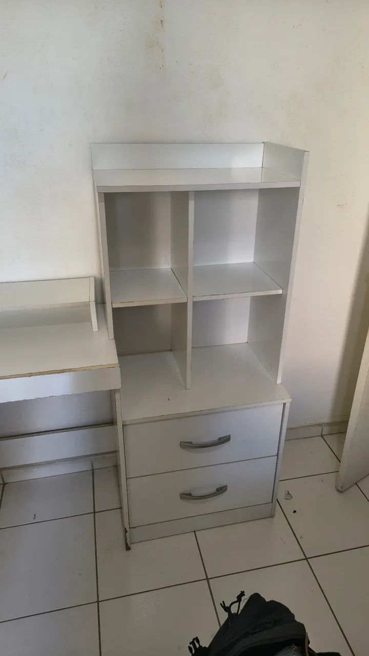 Escrivaninha com 2 gavetas grandes - Foto 3
