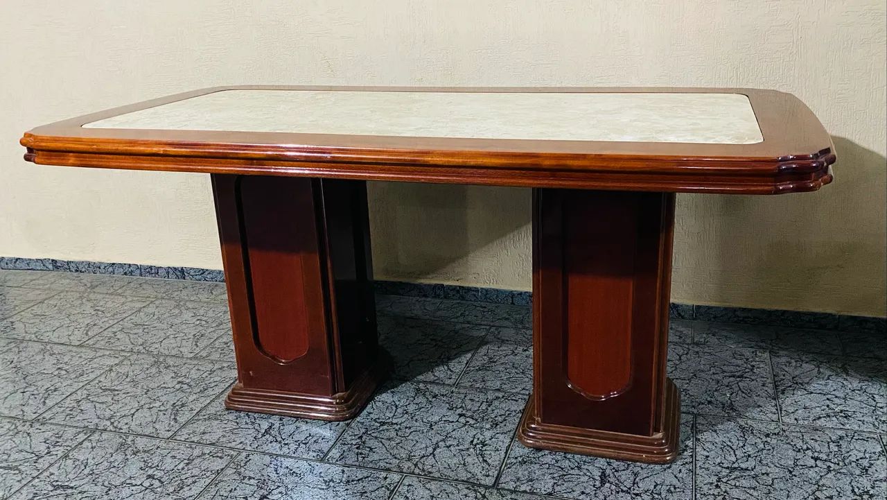 Mesa de jantar impecável madeira e mármore  - Foto 3