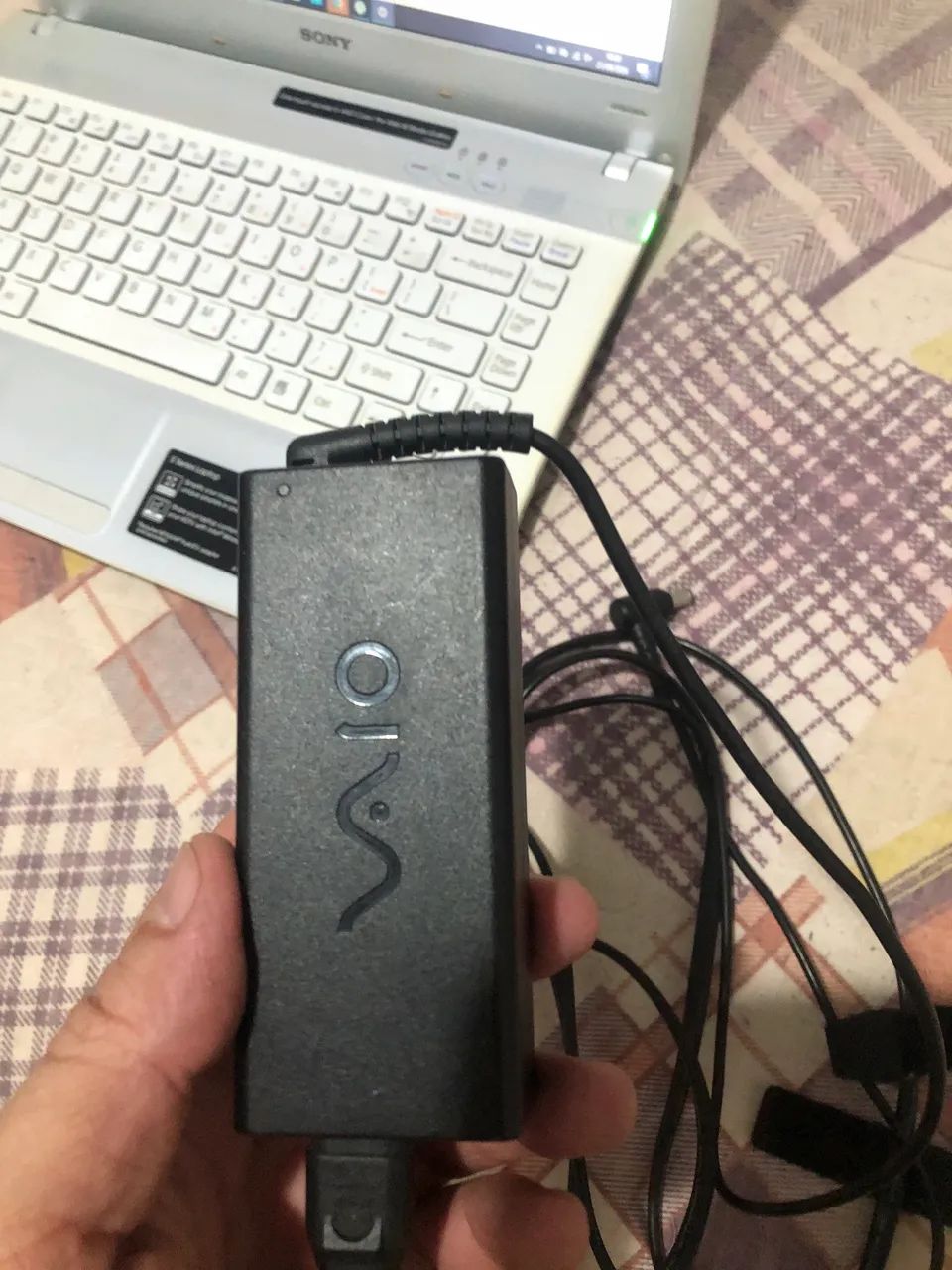 Sony vaio i3 ssd120 4ram branco - Foto 3
