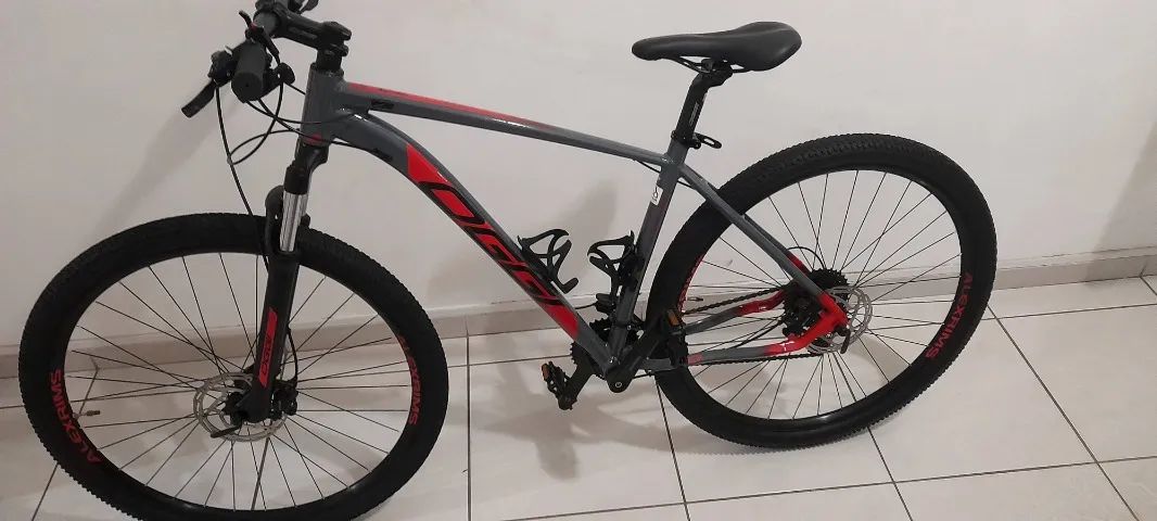 Bicicleta OGGI 7.0 em excelente estado