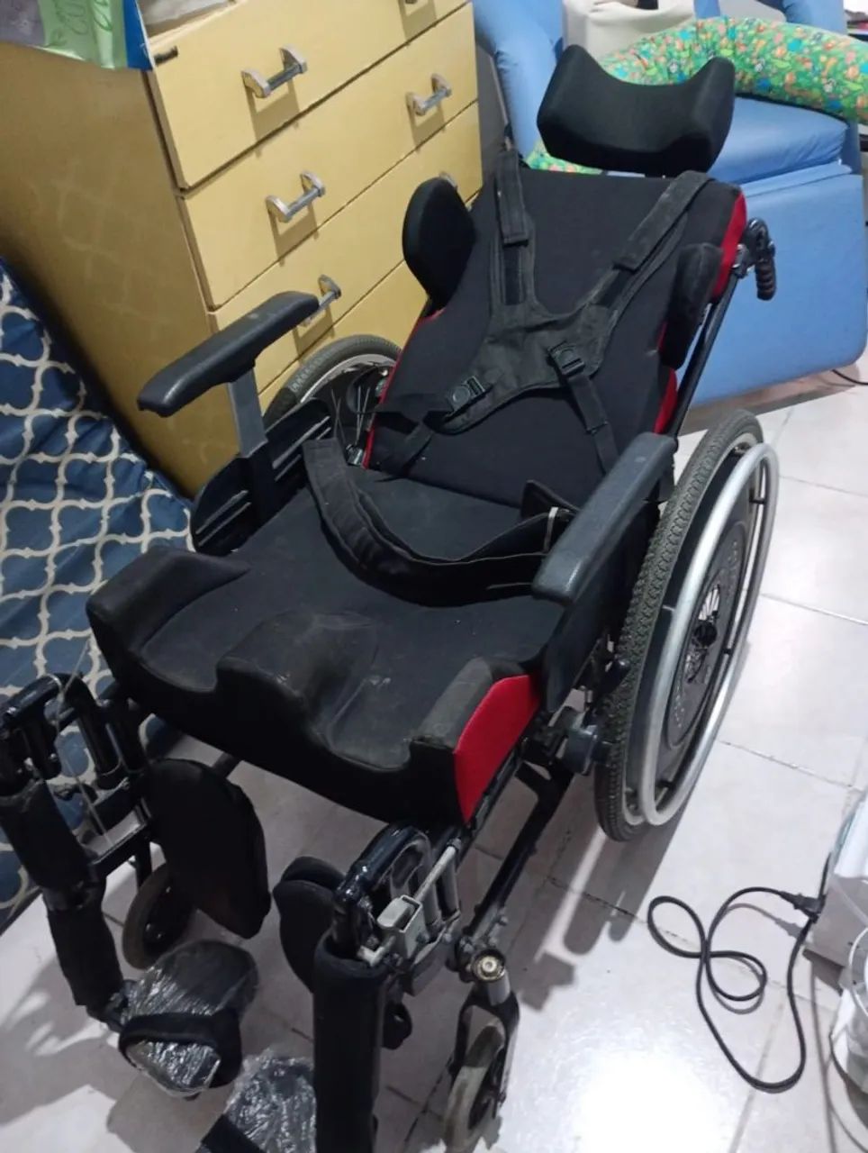 Cadeira de rodas  - Foto 3