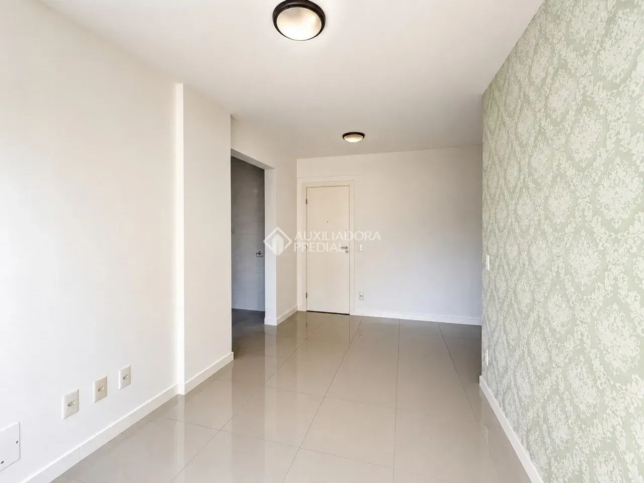Imóvel para venda com 45 metros quadrados com 1 quarto em Pantanal - Florianópolis - SC - Foto 4
