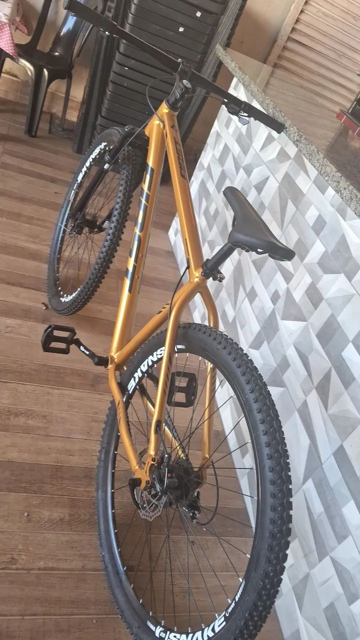 Bicicleta aro 29 guadro 17 em estado de Nova somente três meses de uso  - Foto 3