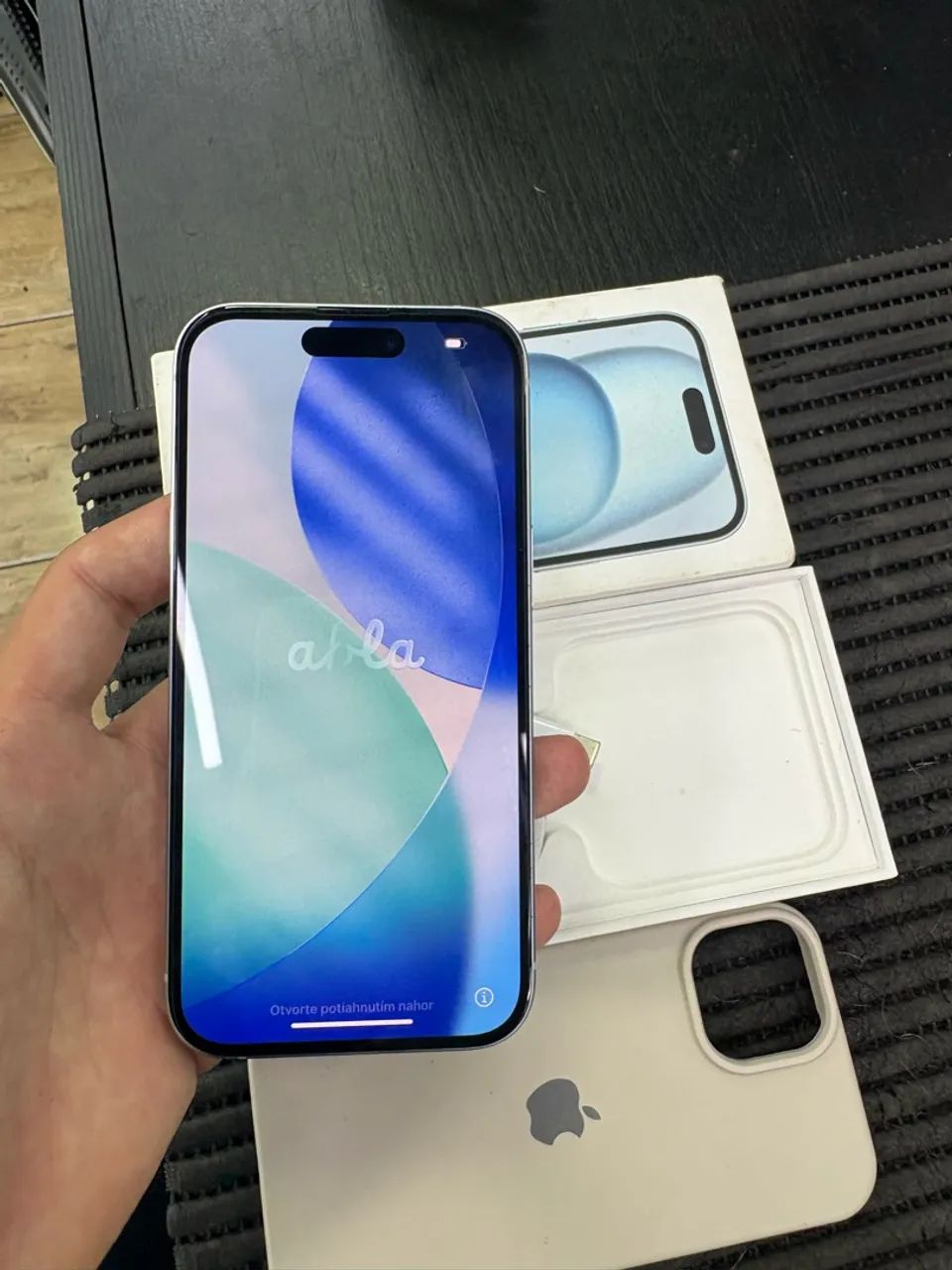 iPhone 15 novo 